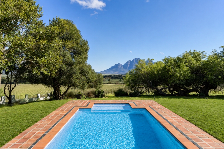7 Bedroom Property for Sale in Franschhoek Rural Western Cape